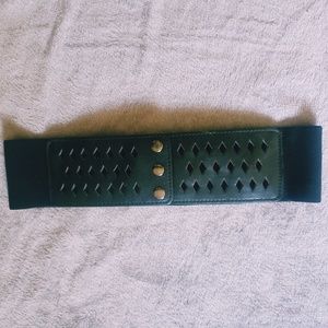 Snap belt
